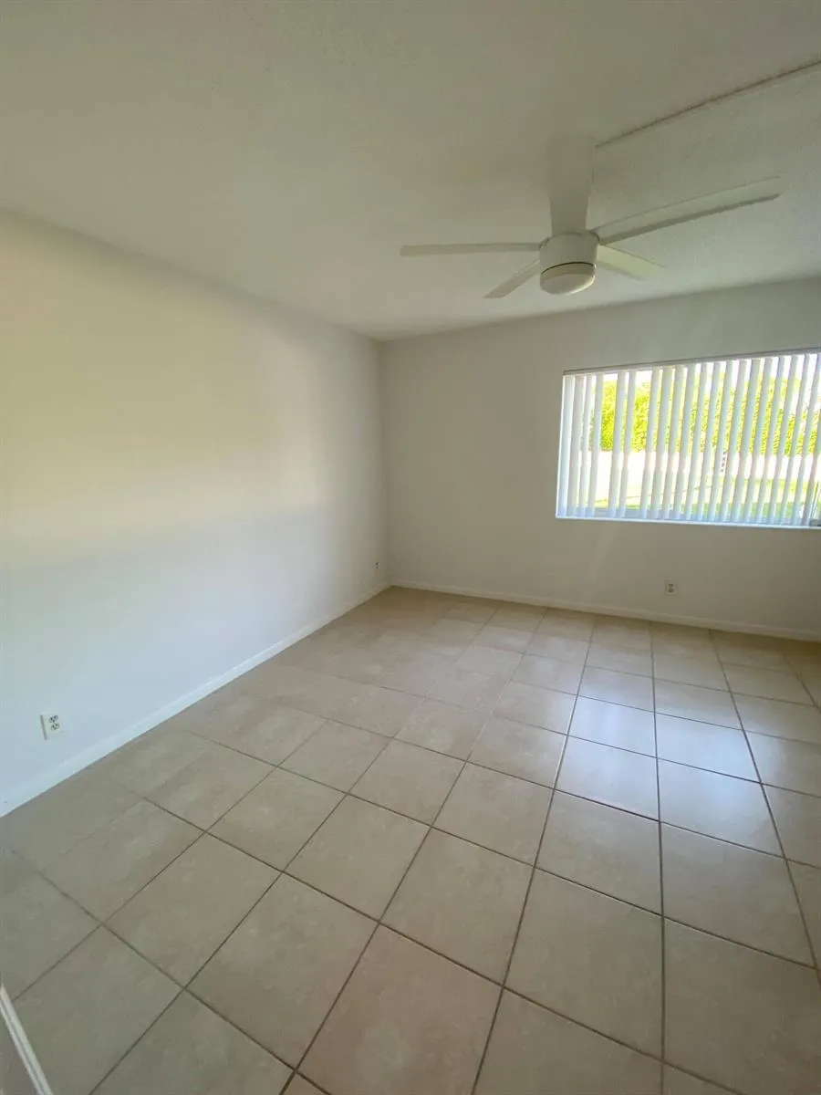 4709 Sable Pine Circle #B1 West Palm Beach, FL 33417