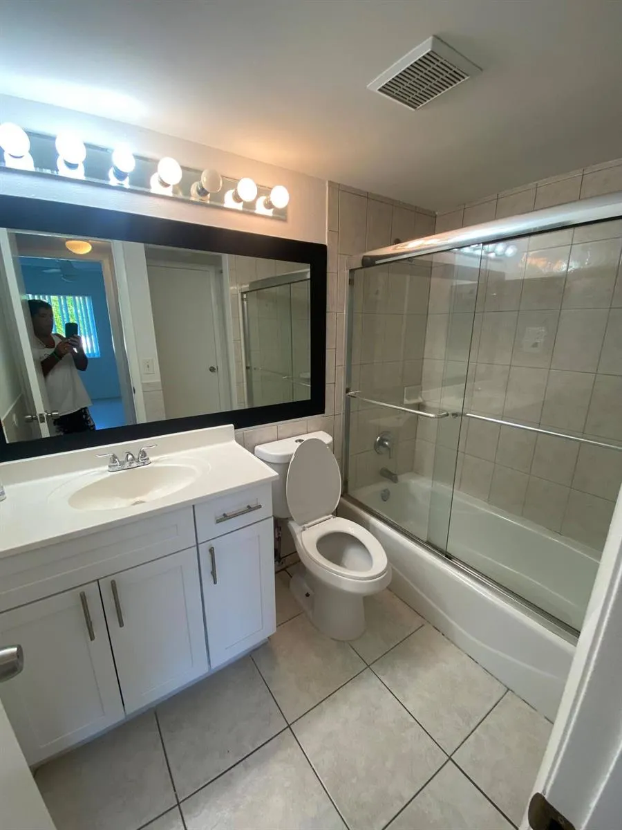 4709 Sable Pine Circle #B1 West Palm Beach, FL 33417
