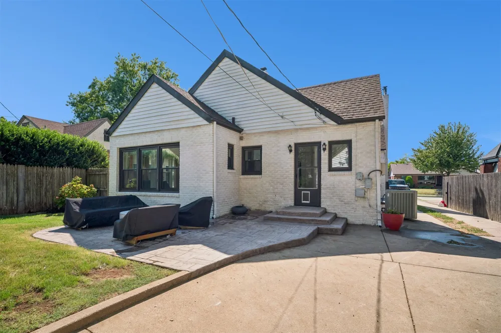 1615 S Florence Place Tulsa, OK 74104