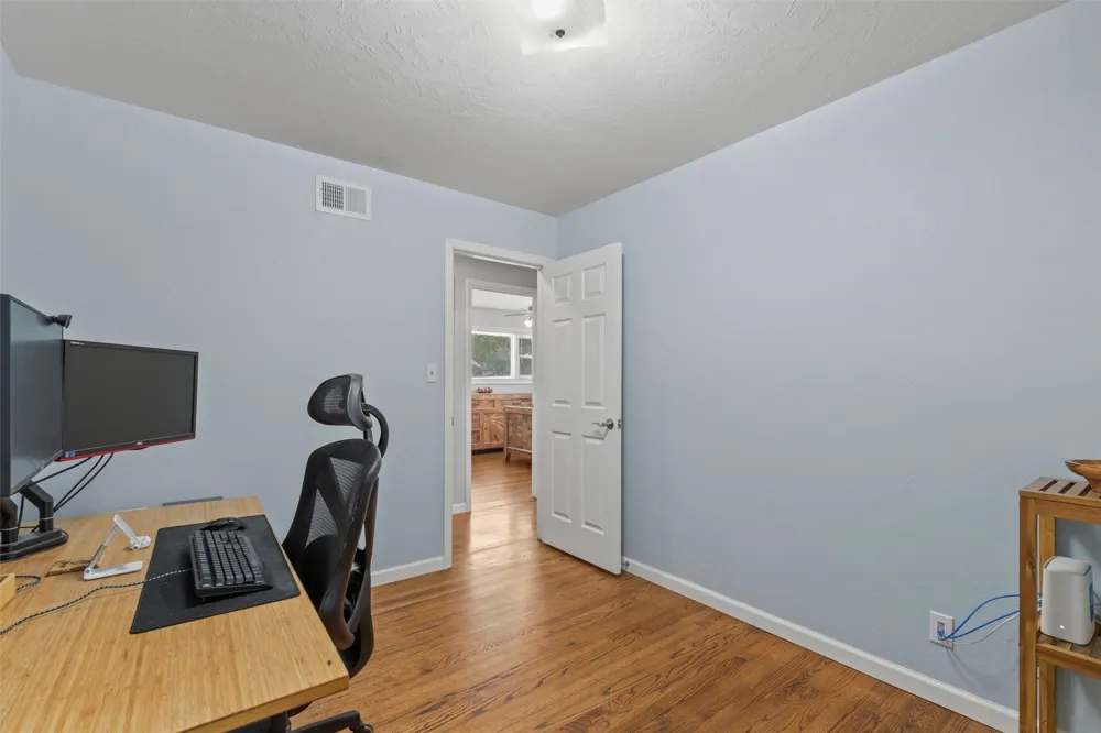 4704 Brookline Drive Bartlesville, OK 74006