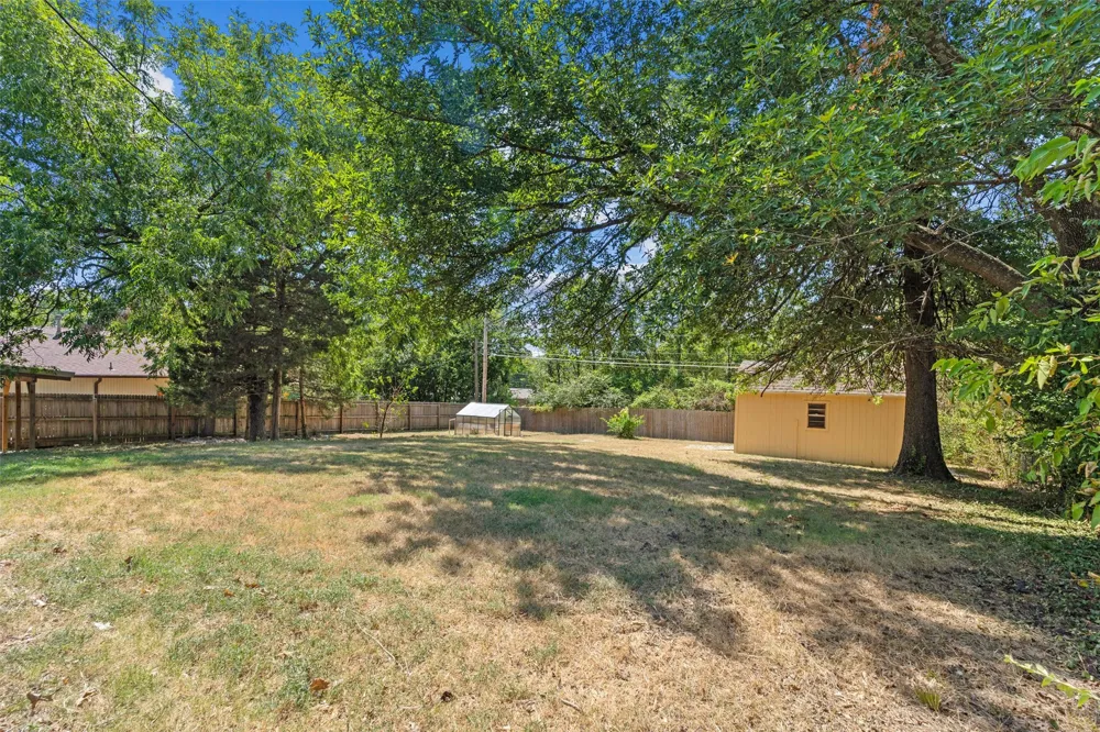 4704 Brookline Drive Bartlesville, OK 74006