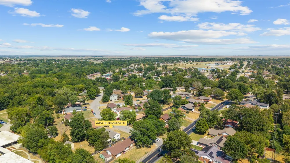 4704 Brookline Drive Bartlesville, OK 74006