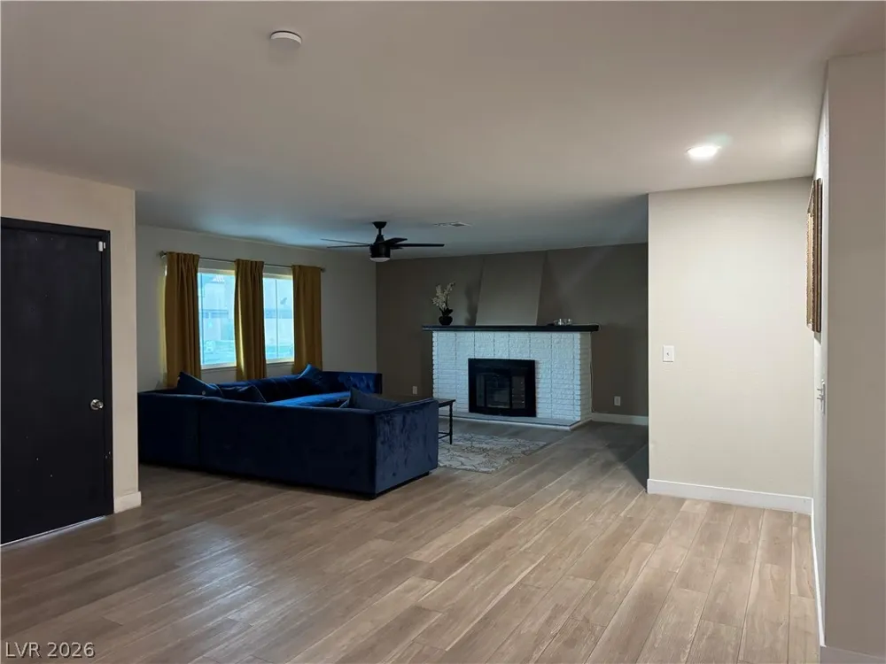 6536 Aberdeen Lane Las Vegas, NV 89107
