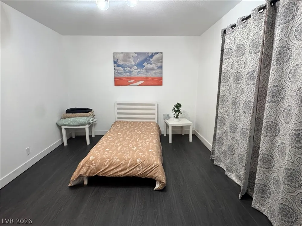 6536 Aberdeen Lane Las Vegas, NV 89107