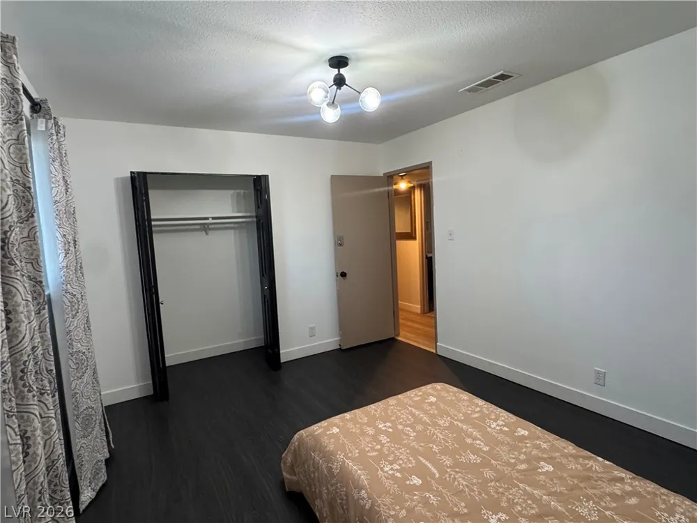 6536 Aberdeen Lane Las Vegas, NV 89107