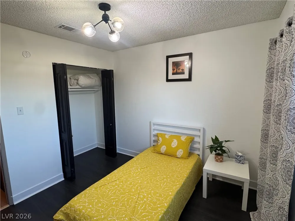 6536 Aberdeen Lane Las Vegas, NV 89107