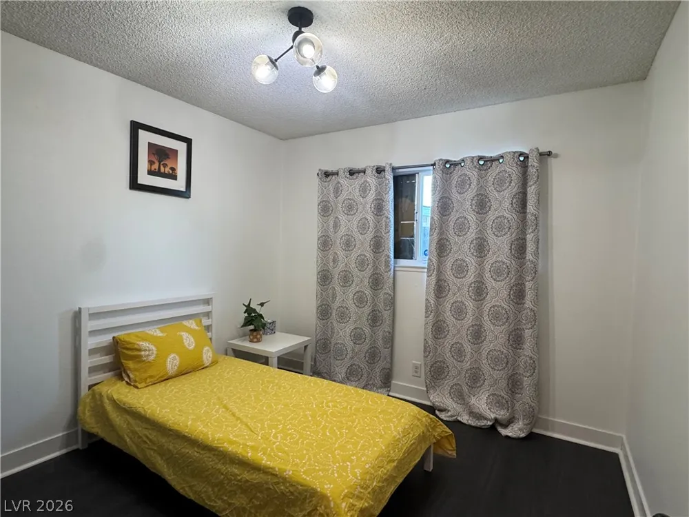 6536 Aberdeen Lane Las Vegas, NV 89107