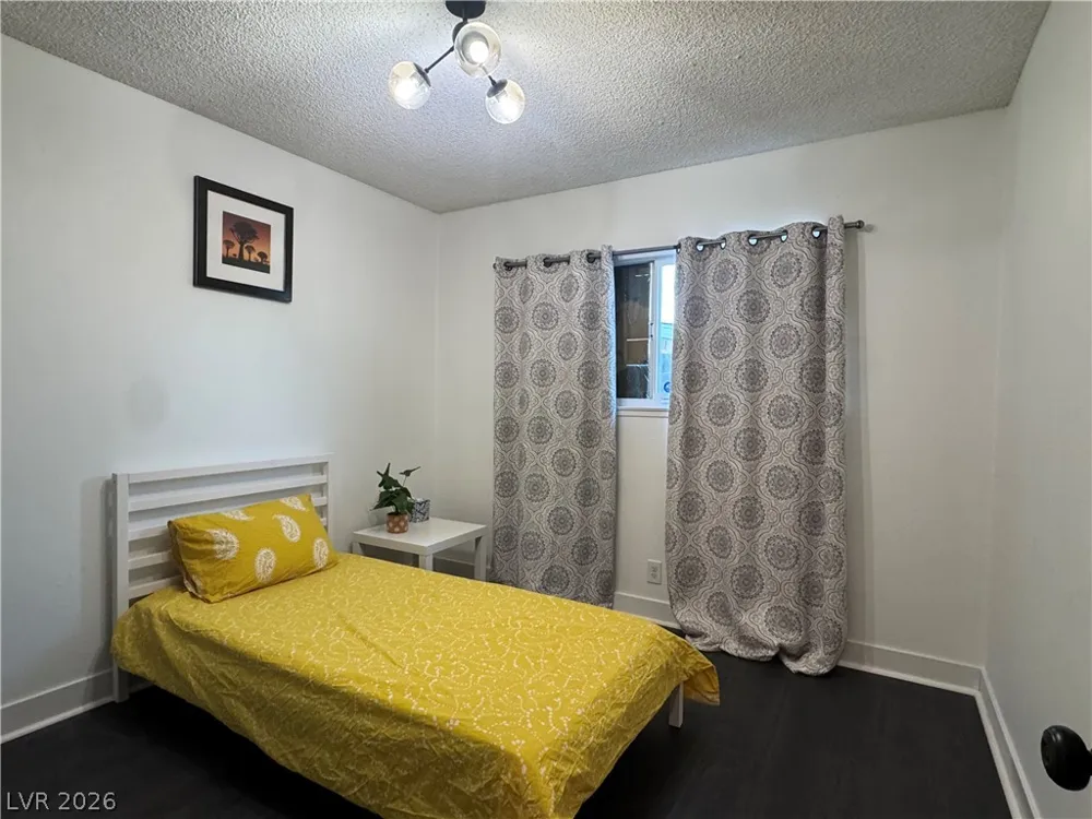 6536 Aberdeen Lane Las Vegas, NV 89107