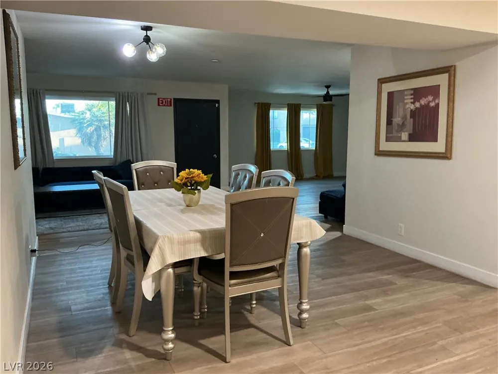 6536 Aberdeen Lane Las Vegas, NV 89107