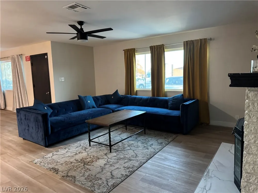 6536 Aberdeen Lane Las Vegas, NV 89107