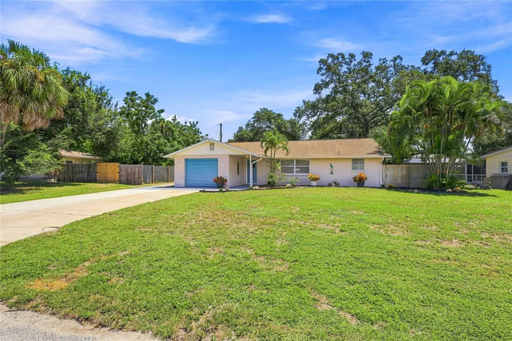 411 PLANTATION ROAD Venice, FL 34293