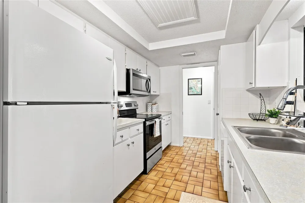 411 PLANTATION ROAD Venice, FL 34293