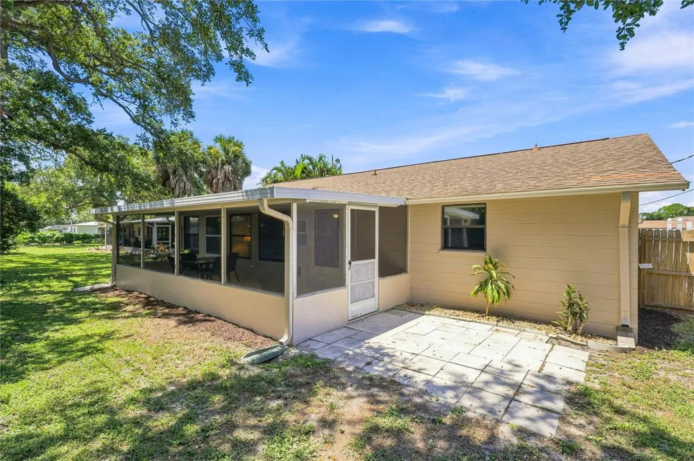 411 PLANTATION ROAD Venice, FL 34293