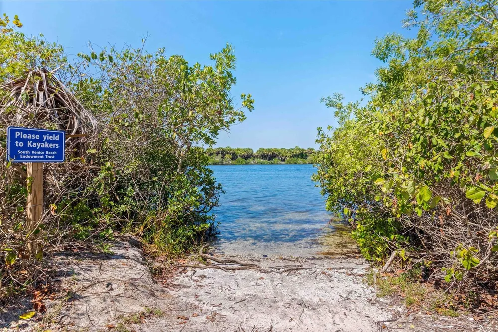 411 PLANTATION ROAD Venice, FL 34293