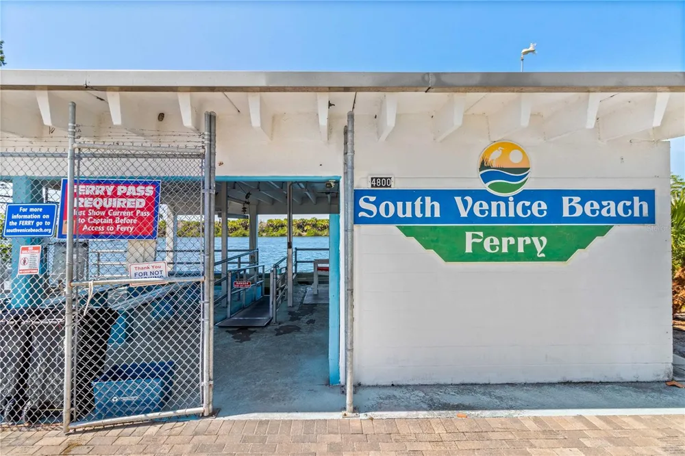 411 PLANTATION ROAD Venice, FL 34293