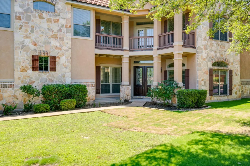15633 INTERLACHEN DRIVE Austin, TX 78717