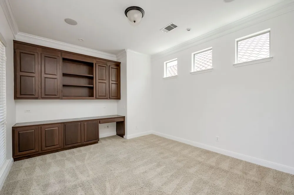15633 INTERLACHEN DRIVE Austin, TX 78717