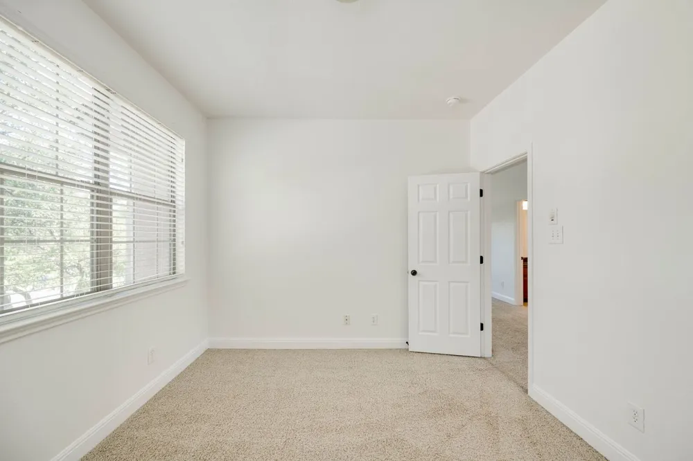 15633 INTERLACHEN DRIVE Austin, TX 78717