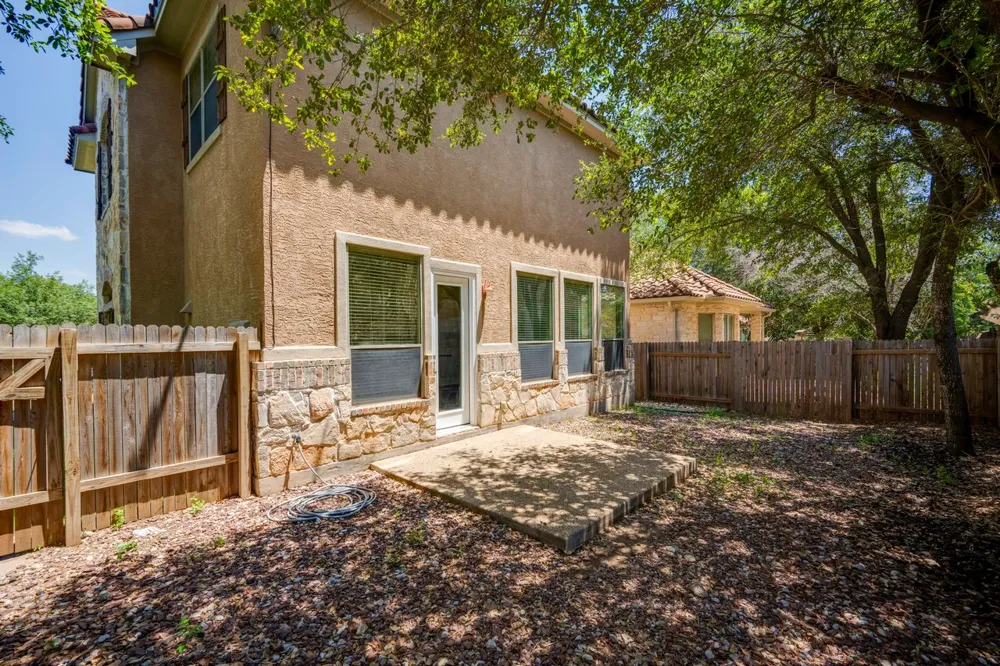 15633 INTERLACHEN DRIVE Austin, TX 78717