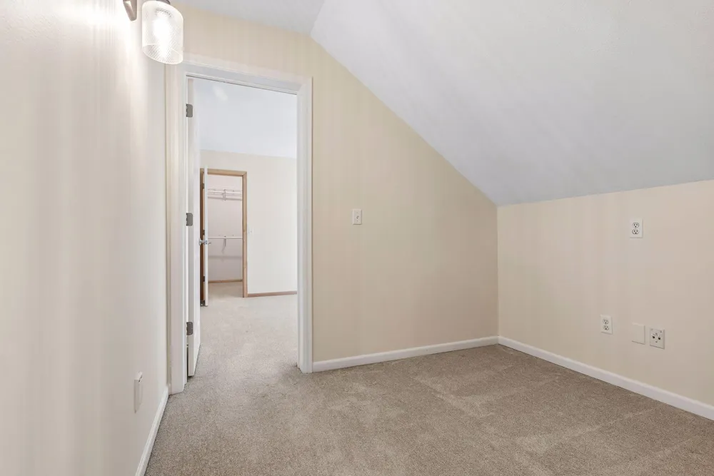 10805 Alameda Path Inver Grove Heights, MN 55077