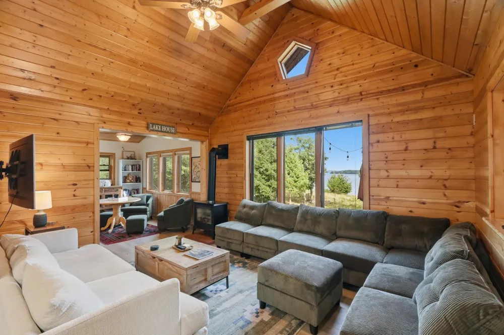 95126 Grassy Point S #S Tower, MN 55790