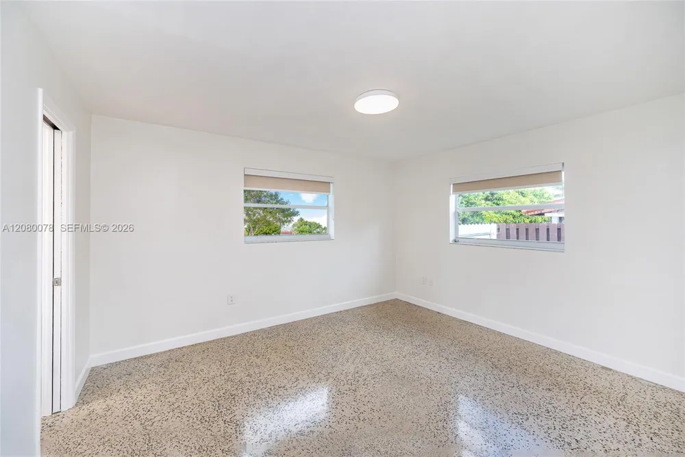 8810 SW 43rd Ter Miami, FL 33165