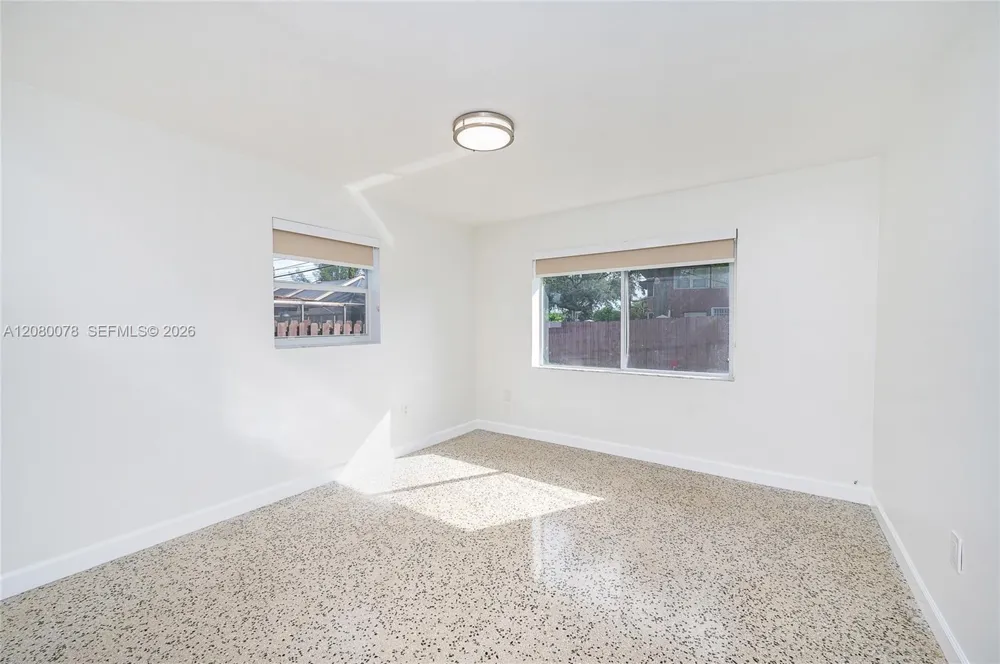8810 SW 43rd Ter Miami, FL 33165