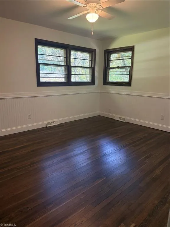 208 Harris Avenue Elkin, NC 28621