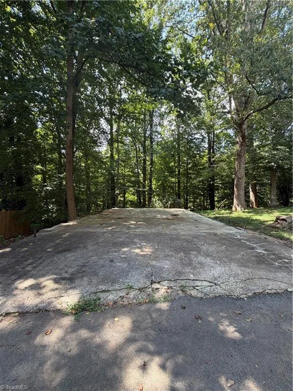 208 Harris Avenue Elkin, NC 28621