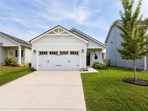 367 Moosehead Trail
