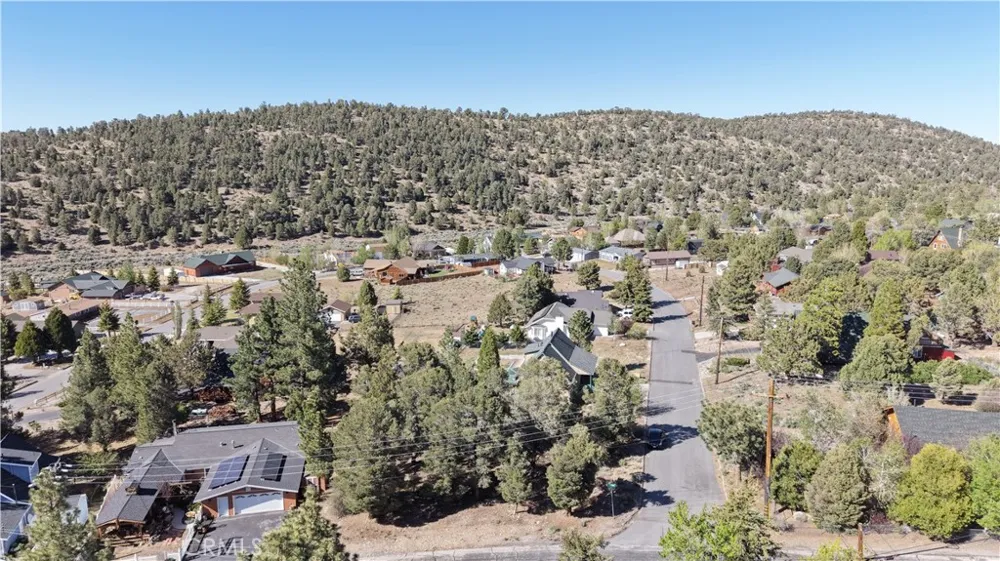 47080 Sky View Big Bear City, CA 92314