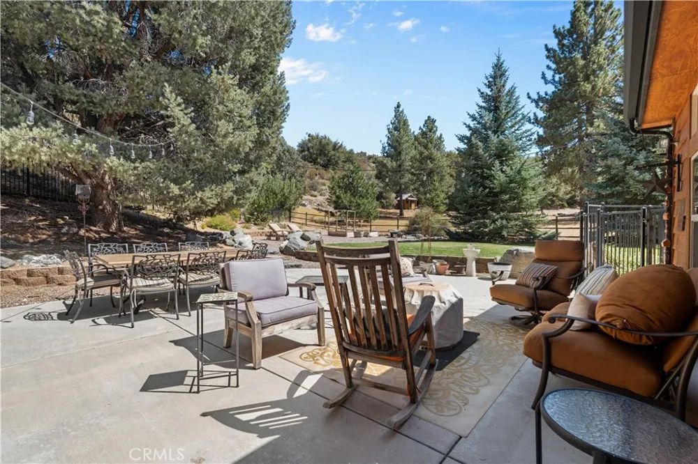 2473 Interlaken Court Wrightwood, CA 92397