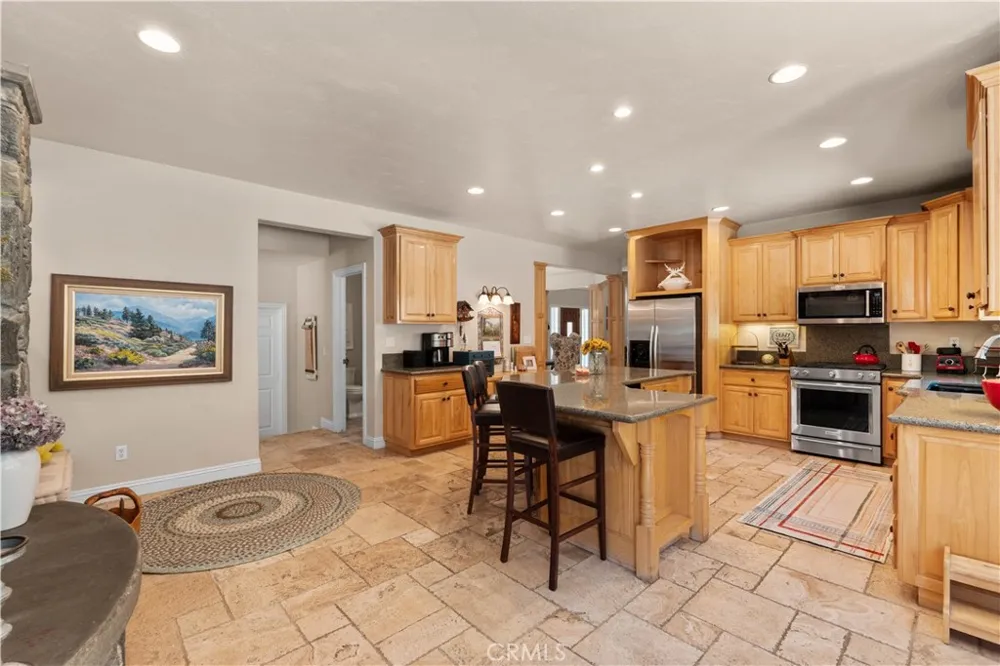 2473 Interlaken Court Wrightwood, CA 92397