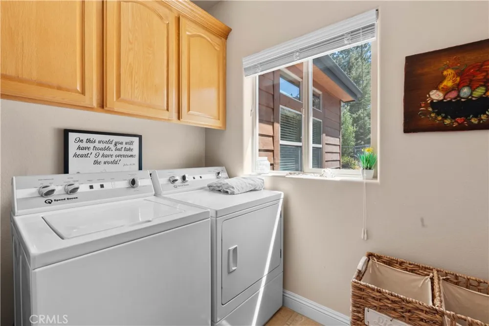 2473 Interlaken Court Wrightwood, CA 92397