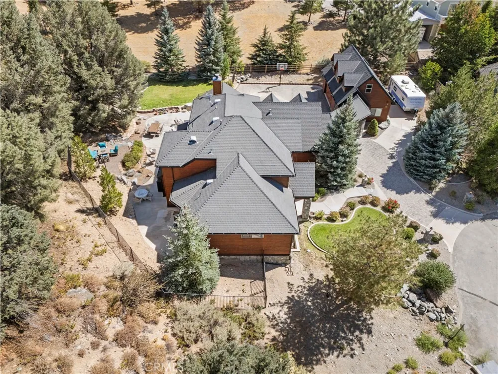 2473 Interlaken Court Wrightwood, CA 92397
