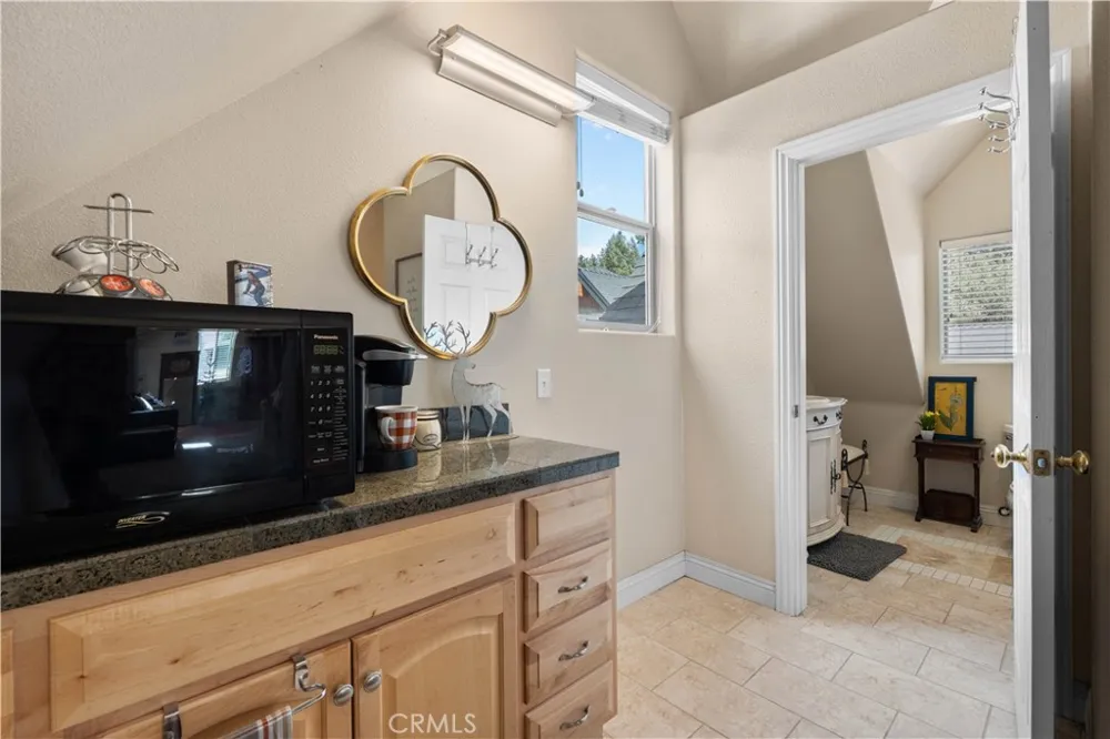 2473 Interlaken Court Wrightwood, CA 92397