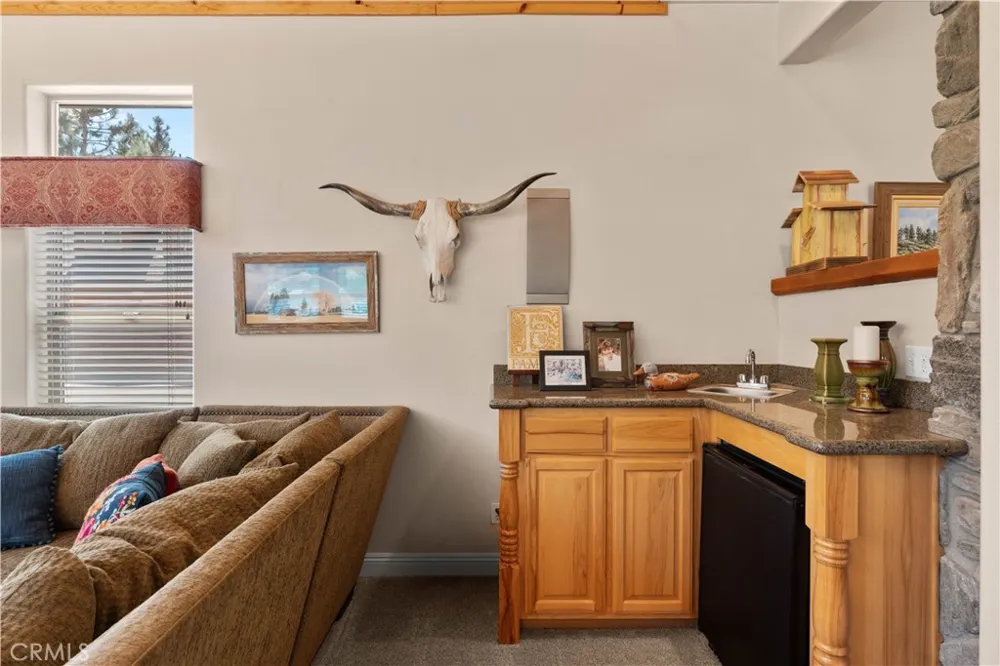 2473 Interlaken Court Wrightwood, CA 92397