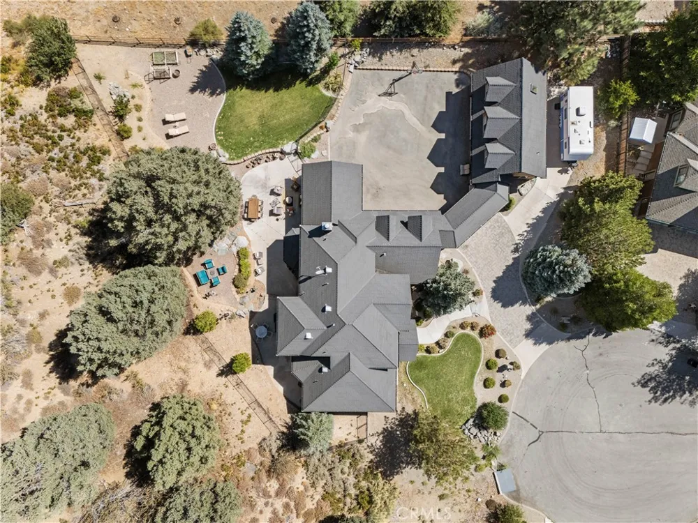 2473 Interlaken Court Wrightwood, CA 92397