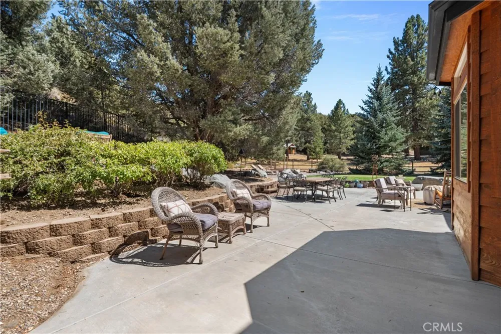 2473 Interlaken Court Wrightwood, CA 92397
