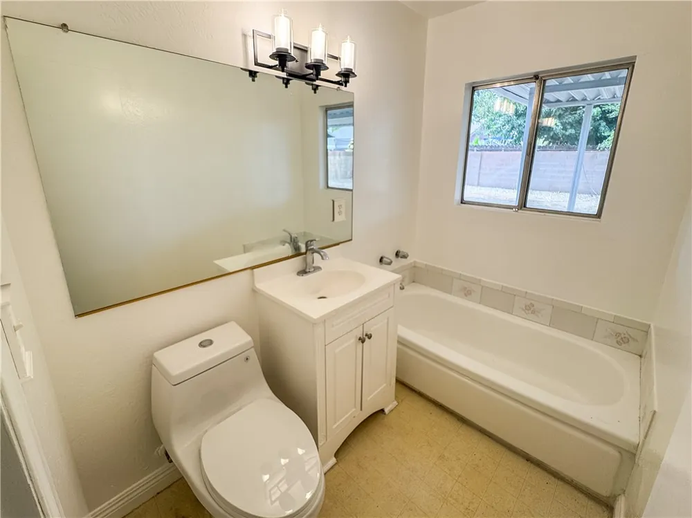 44327 23rd W Lancaster, CA 93536