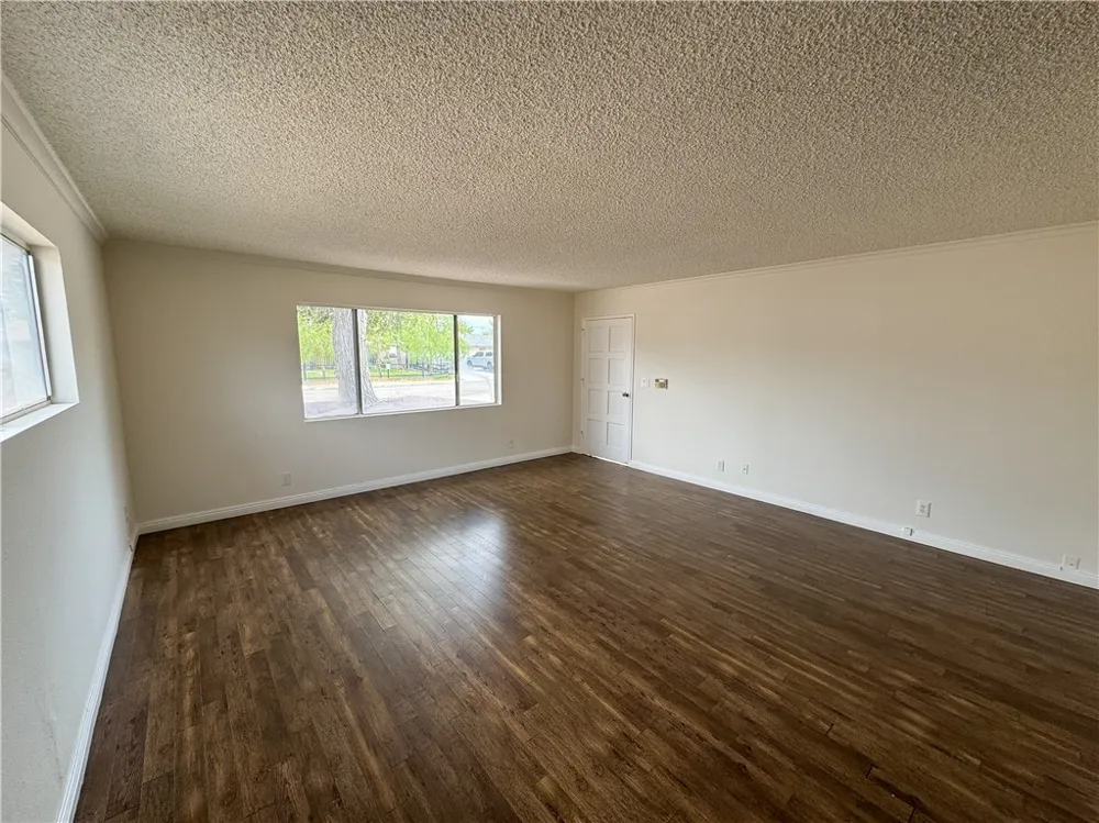 44327 23rd W Lancaster, CA 93536