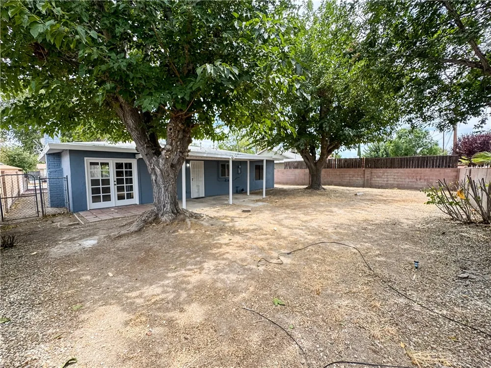 44327 23rd W Lancaster, CA 93536