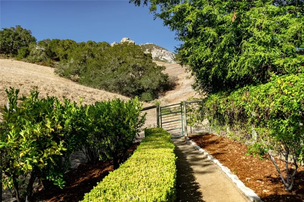 111 Twin Ridge San Luis Obispo, CA 93405