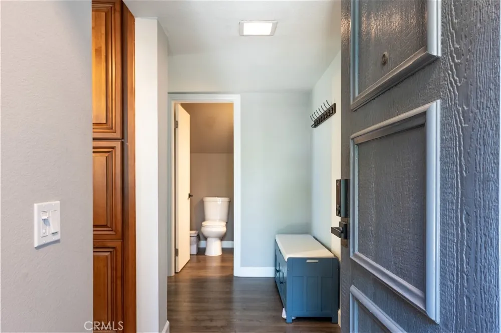 25441 Pine Creek Ln Wilmington, CA 90441