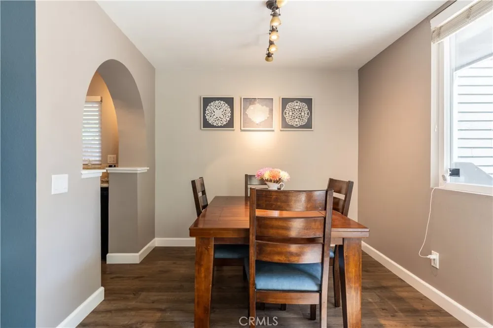 25441 Pine Creek Ln Wilmington, CA 90441