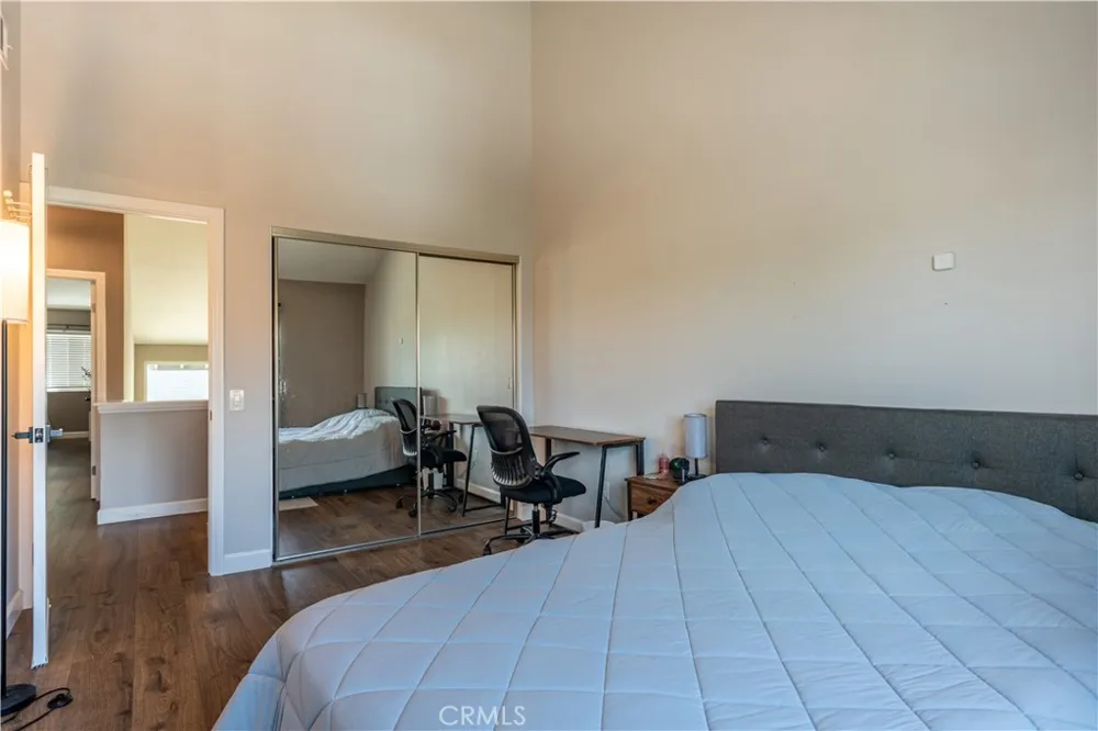 25441 Pine Creek Ln Wilmington, CA 90441