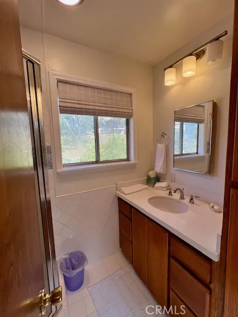 1950 Oxford Avenue Cambria, CA 93428