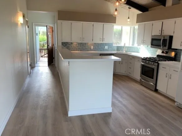 1950 Oxford Avenue Cambria, CA 93428