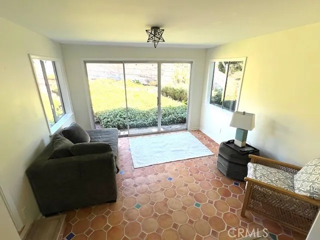 1950 Oxford Avenue Cambria, CA 93428