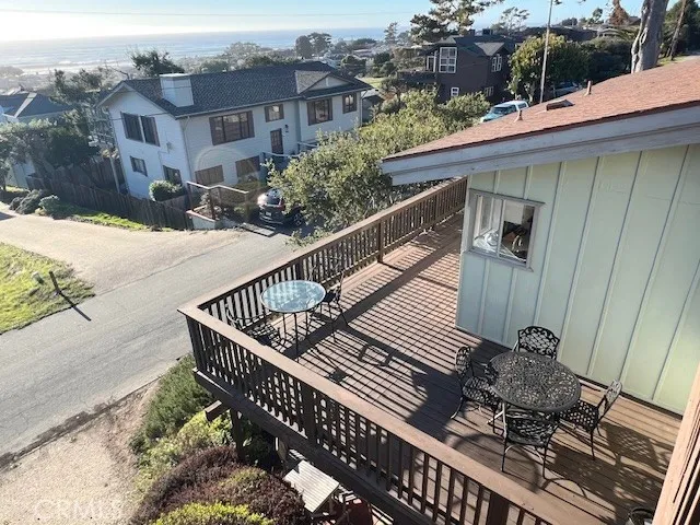 1950 Oxford Avenue Cambria, CA 93428